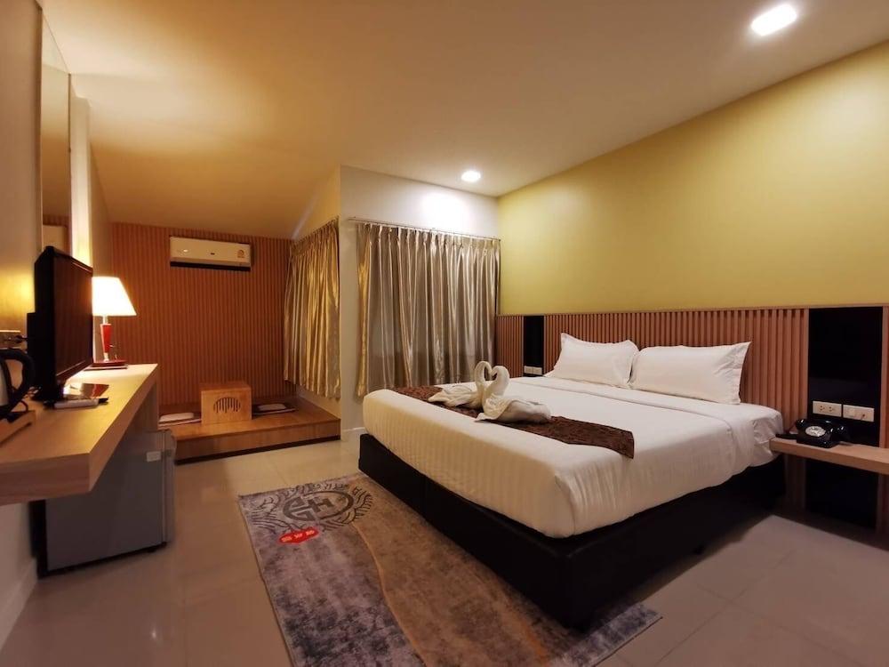 The Golden Ville Boutique Hotel And Spa Pattaya Luaran gambar