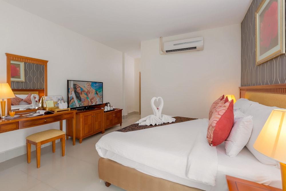 The Golden Ville Boutique Hotel And Spa Pattaya Luaran gambar